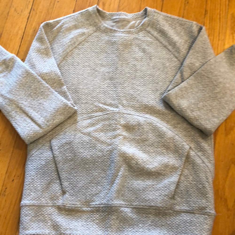 LULULEMON long sleeve sweatshirt